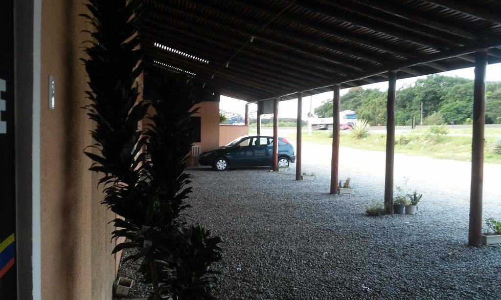 Hotel E Pousada Via Mar Itapocu Zewnętrze zdjęcie
